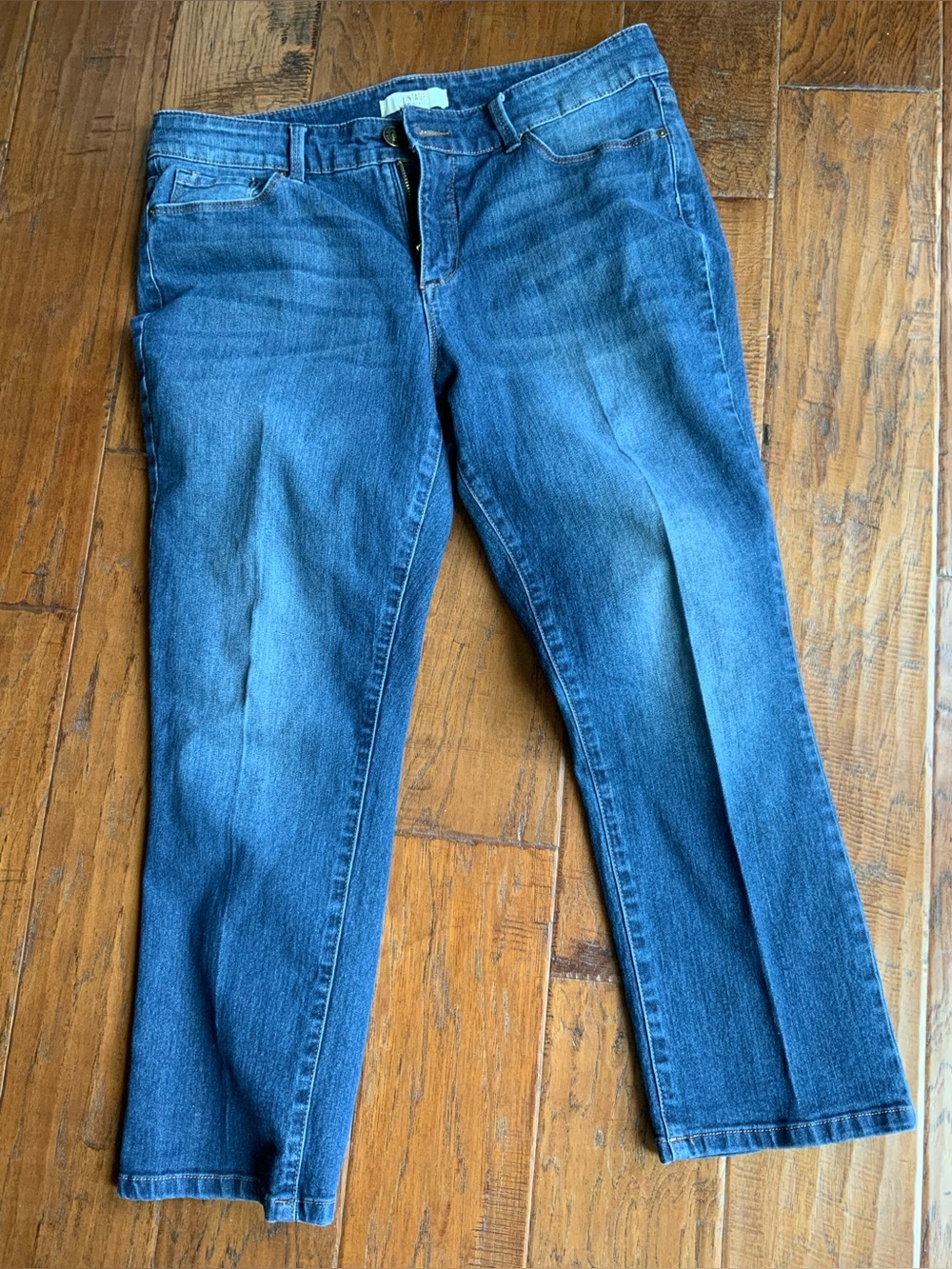 Vintage America Straight-Leg Cropped Jeans in Blue Wash